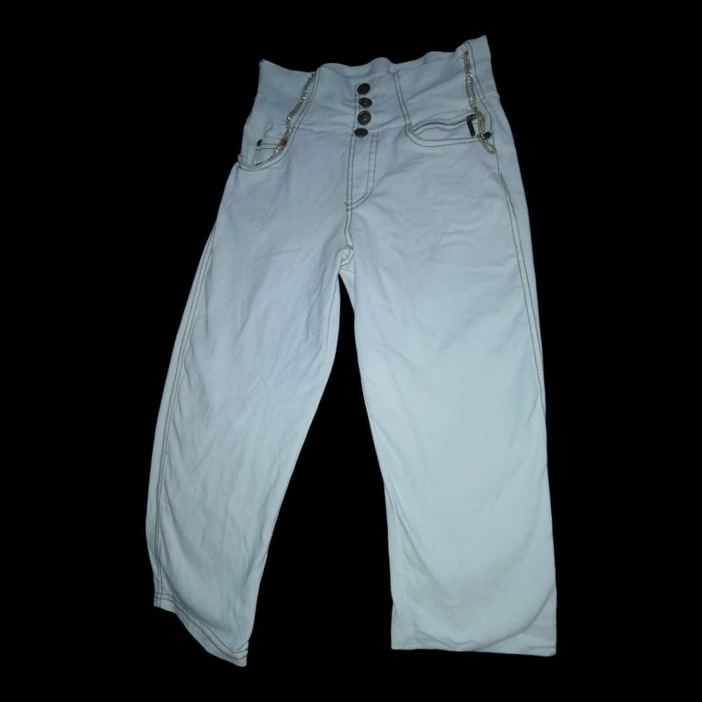 Capri pants